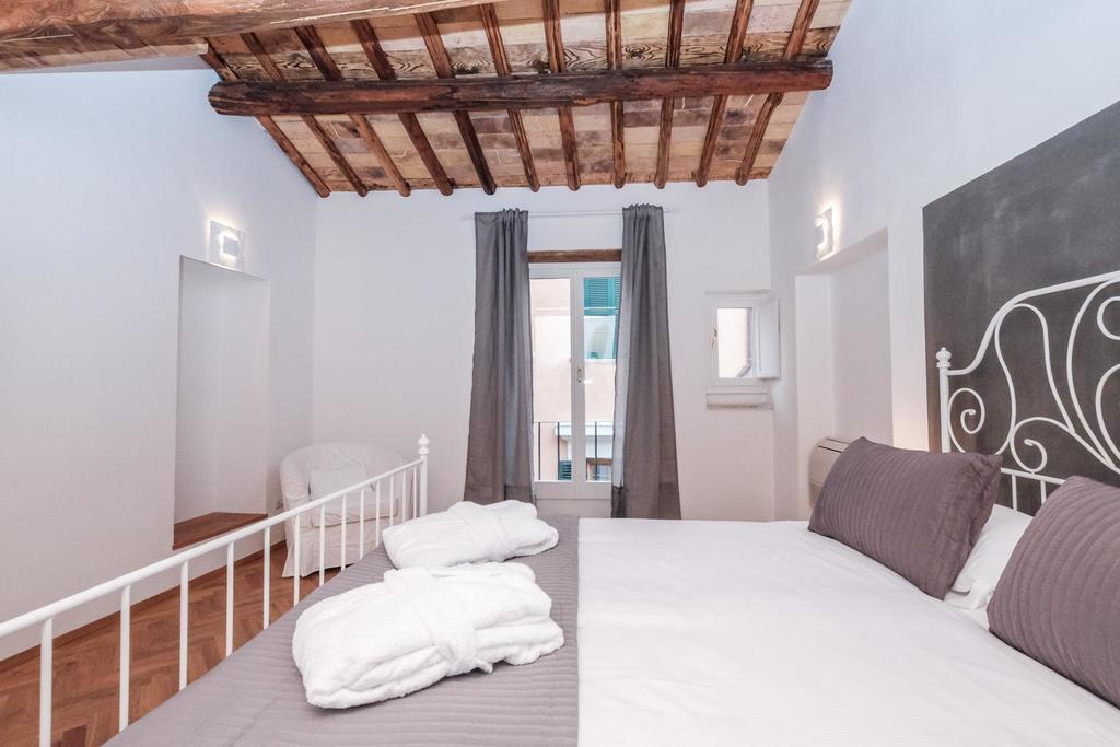 Trastevere Premium Apartment โรม ภายนอก รูปภาพ